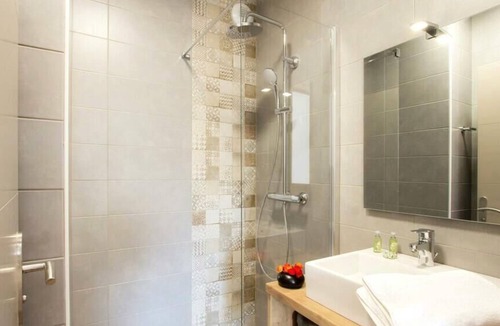 Orcieres-Merlette Apartment | Residence Rochebrune Les Cîmes **** - Labellemontagne - 2 room cabin 6 people
