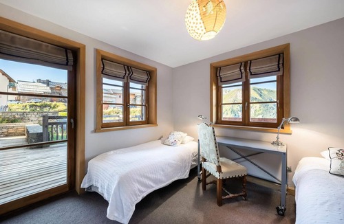 Beranger Ski Chalet | Residence Voland - Chalets for 12 People