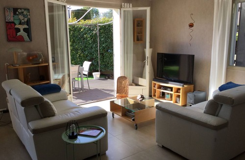 Cabrieres-d'Avignon House | Residential villa with spa 5 minutes from Gordes
