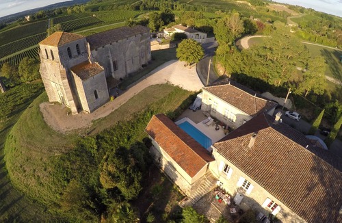 Pujols Villa | Romantic Gite & own pool, on hillside nr Saint Emilion with stunning panoramas