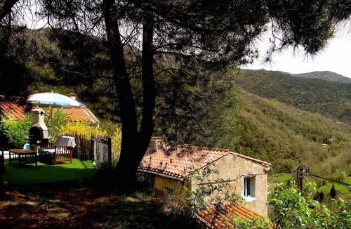 Baillestavy House | Romantic mountain house in the Eastern Pyrenees