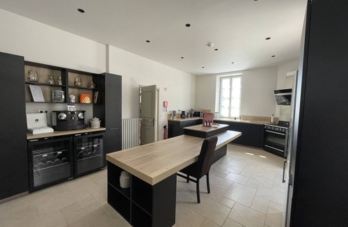 Savigny-les-Beaune Bed & Breakfast | Room Les Baudes for 2 people