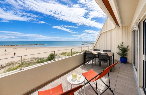Carnon-Plage Apartment | Rose des Sables A Terrace Over the Mediterranean