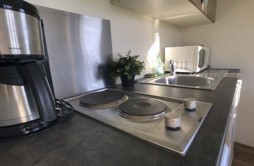 Curcy-sur-Orne House | Roulotte de 4 Personnes : Atypique et Tout Confort !