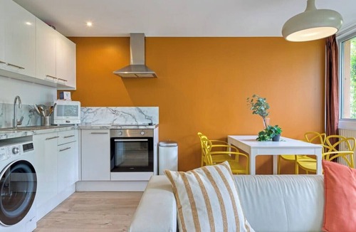 Centre Ville Rive Gauche Apartment | Roxane, spacious 3-Bedroom Apartment with Terrace and Parking, Just Steps