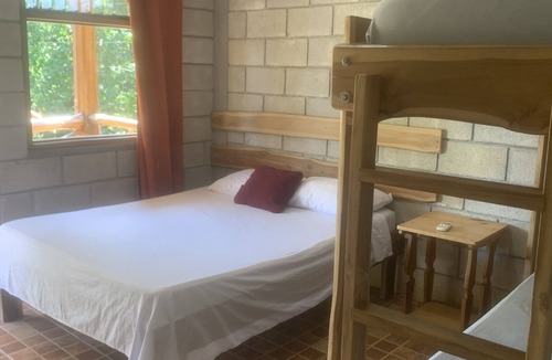 Marbella Cabin | Rustic jungle lodge in a tranquil garden setting - Room 5 Family room