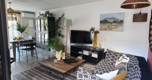 Mazan House | Saskia's loft Mazan -Studio cosy au calme proche du Ventoux
