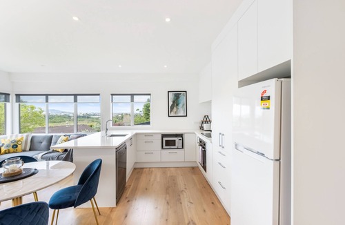 Northcote Apartment | Sensational North Shore Retreat -Netflix