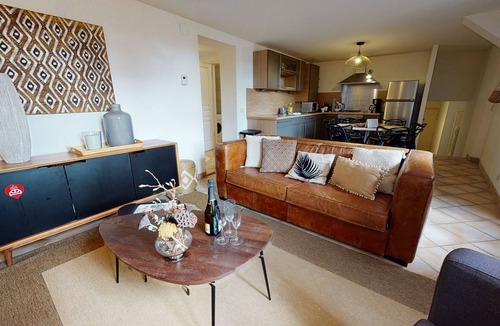 Colmar Centre Ville Apartment | sous les tilleuls 80m2 1 free parking 2br