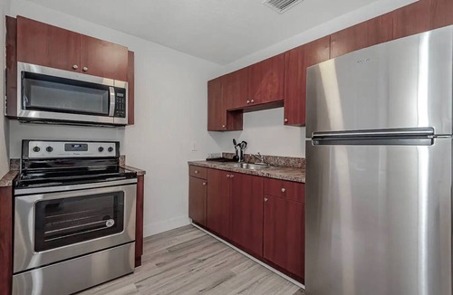 Deerfield Beach Apartment | Spacious 1BR #107 | Sleeps 4 | Beach Walk