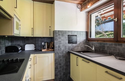 Le Planellet Apartment | Spacious 2-Bedroom Duplex with Terrace Near Mont d'Arbois Golf and Ski Slopes