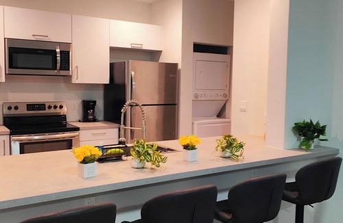 Allapattah Apartment | Spacious 3BR/2BA Apt near Downtown & VA Hospital