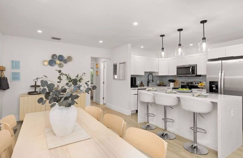 Highland Garden House | Spacious 4-bedroom house with a pool in fabulous Hollywood, FL