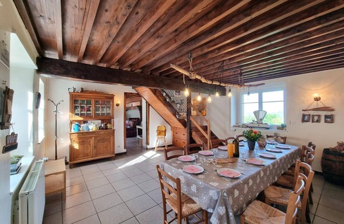 Grammond Cottage | Spacious cottage for 12 near Lyon-Saint Étienne