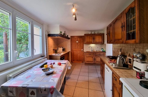 Grammond Cottage | Spacious cottage for 12 near Lyon-Saint Étienne