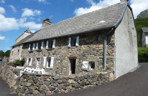 Valbeleix House | Spacious, friendly house ideal for families Parc des Volcans Auvergne