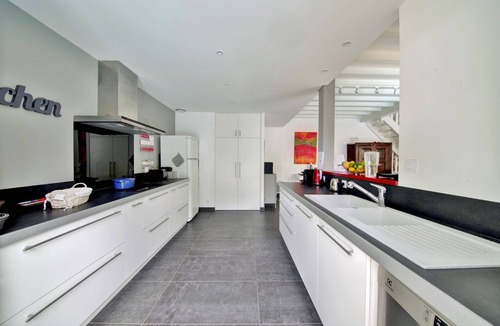 Biscarrosse House | Spacious house with luxury comfort quality services. Heated pool 4-star rated