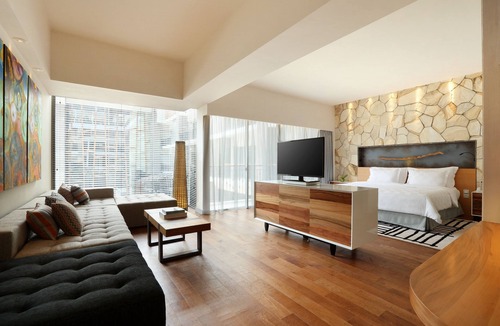 North Legian Hotel | Spacious Modern Suite with Free Minibar Items (T Sand Suite32)