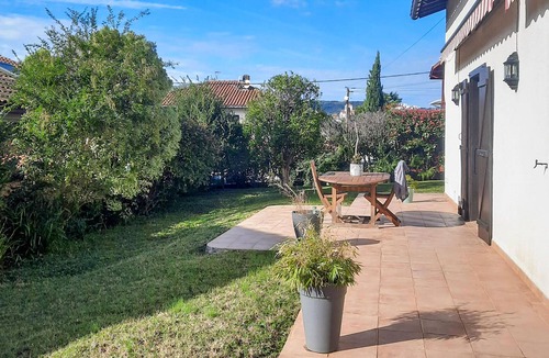 Hendaye House | Spacious vacation home in the heart of the seaside resort of Hendaye.