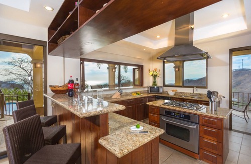 Coco House | Standout Luxury Ocean View Villa