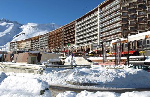 Tignes le Lac Apartment | Studio à Tignes, 5 pers, pied des pistes, balcon, animaux admis - FR-1-411-387