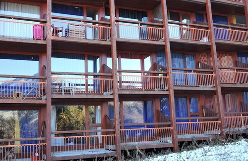 Arc-2000 Apartment | Studio Arc 2000, 4/5 persons, residence Bel Aval, Charlotte Perriand style.