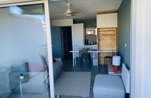 Le Couchant Apartment | Studio cabin with AC, sea facing - 3 guests