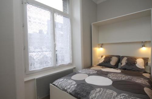Mont-Dore Apartment | Studio Central au Mont-Dore - Rénové, Wifi, Proche Thermes et Pistes - FR-1-608-176