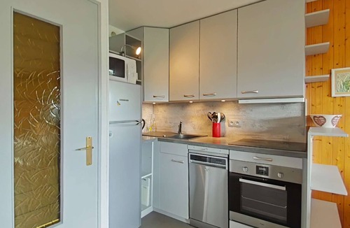 Le Grand-Bornand Apartment | Studio for 4 near slopes with parking and ski locker