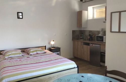 Saint-Nicolas Apartment | Studio L'authentique à Caen