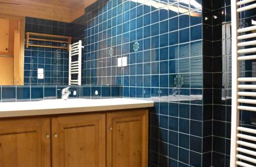 Meribel Centre Apartment | Studio Montagne 6 Pers, Méribel Centre, Proche Commerces et Pistes - FR-1-180-118