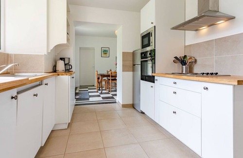 Englesqueville-la-Percee House | Stunning private villa for 5 guests with TV