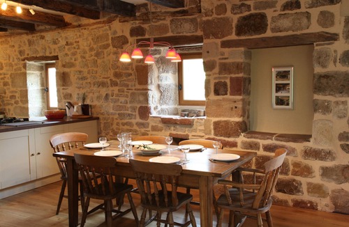 Meyssac House | Stunning 3 bedroom farmhouse with private heated pool