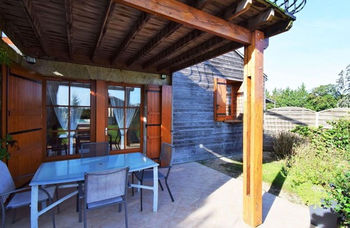 Madaillan Villa | Stunning private villa for 6 people with private pool, WIFI, A/C, TV, terrace and pets allowed