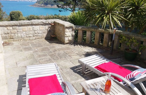 Saint-Igneuc Villa | Stunning private villa for 6 people with WIFI, TV and terrace