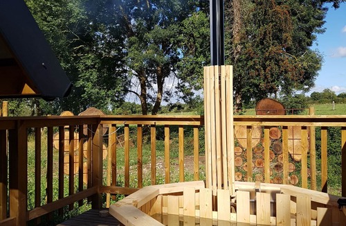 Sainte-Honorine-de-Ducy House | Suite colette with garden view