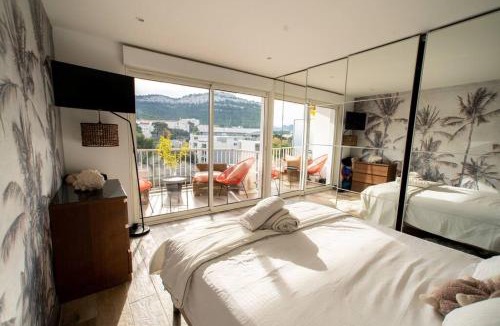 La Pointe Rouge Apartment | Suite vue sur mer