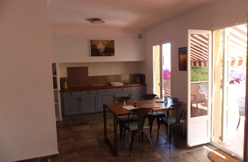 Collioure Apartment | Sunny apartment 52m2 large terrace garage, beach 5min walk