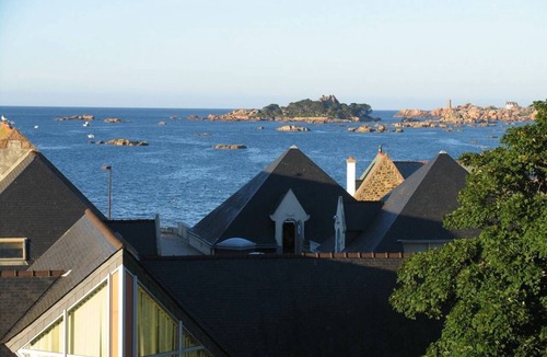 Tregastel Apartment | Superb duplex apartment in the center of TREGASTEL sea view