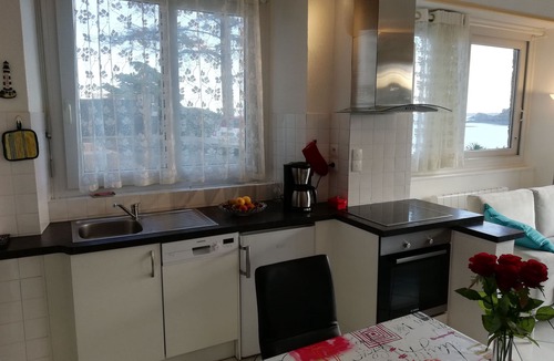 Perros-Guirec Apartment | * Superb sea view * in a 4-room comfort apartment, direct access to the beach, park, wifi