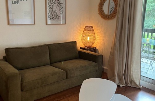 Costieres Apartment | Superb studio cabin on the Nimes Campagne golf course