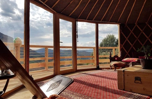 Sumene House | Superb very bright yurt in the lower Cévennes