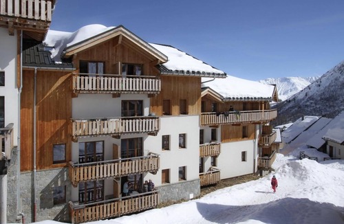 Saint-Sorlin-d'Arves Apartment | Swimming pool, parking, tv, ski locker, 63-68m², Saint Sorlin d'Arves