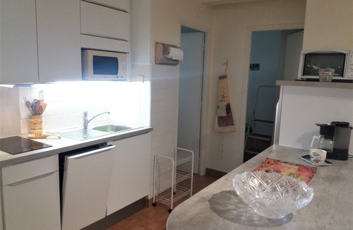 Valras-Plage Apartment | T2 apartment valras beach quiet neighborhood near the port side of the center and beach