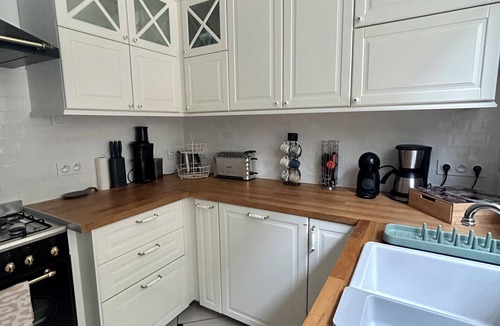 Saint Jean Station District Apartment | T2 DUPLEX 3RB Duplex apartment with garden terrace