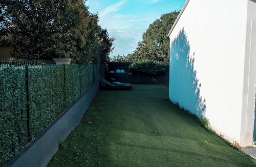4th Arrondissement House | T5 house with garden and private pool