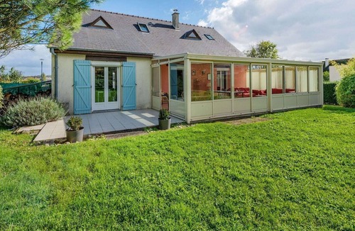 Port-en-Bessin-Huppain House | Tasteful Holiday Home in Port en Bessin near Omaha Beach