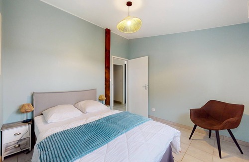 Verruyes House | Tasteful and cozy cottage with shared pool near Verruyes.