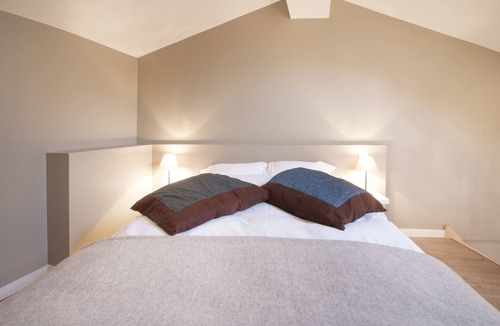 Nansouty-Saint-Genes Apartment | The annex, T1 full of charm, calm and bright in the city center