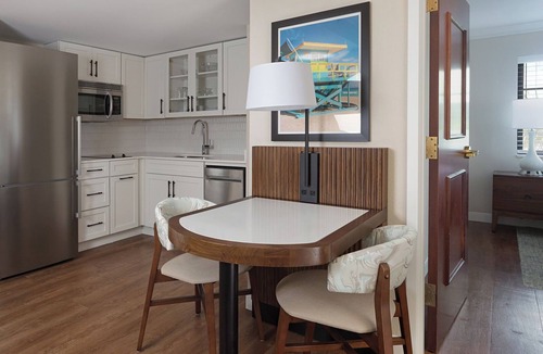 Delray Beach Hotel | The Atlantic Suites on the Ave